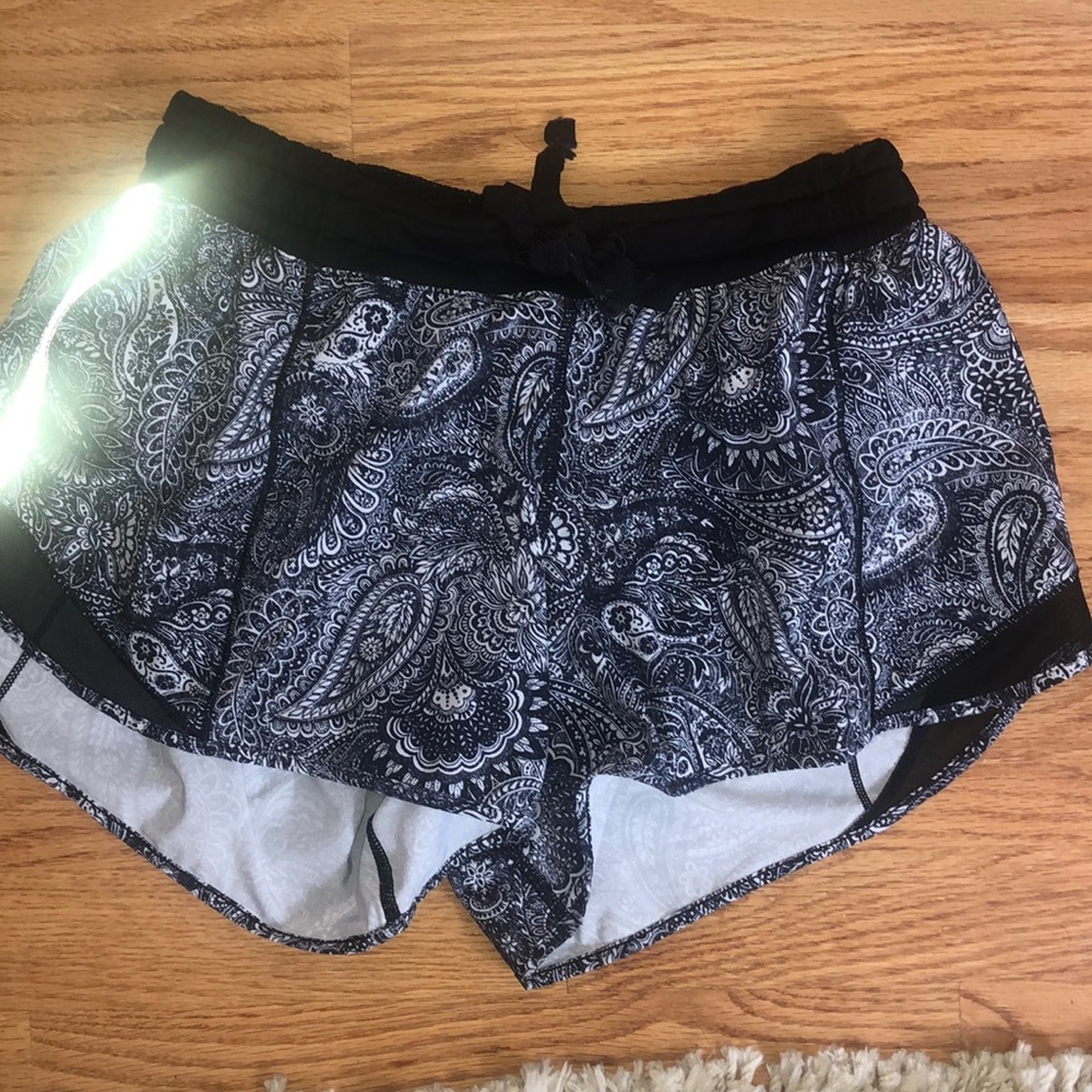 Great Condition Lululemon shorts